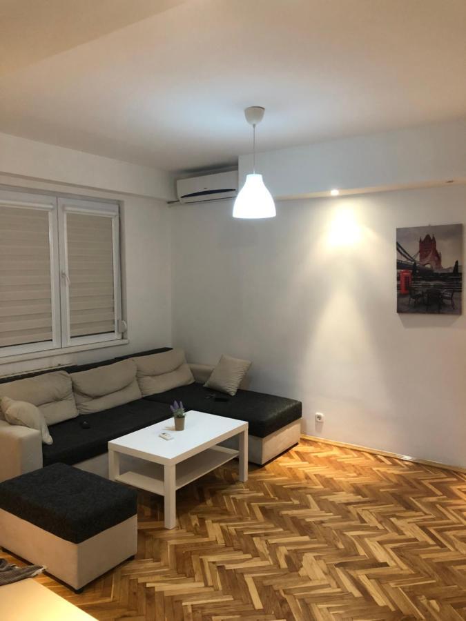 Empire Apartments Skopje Bagian luar foto